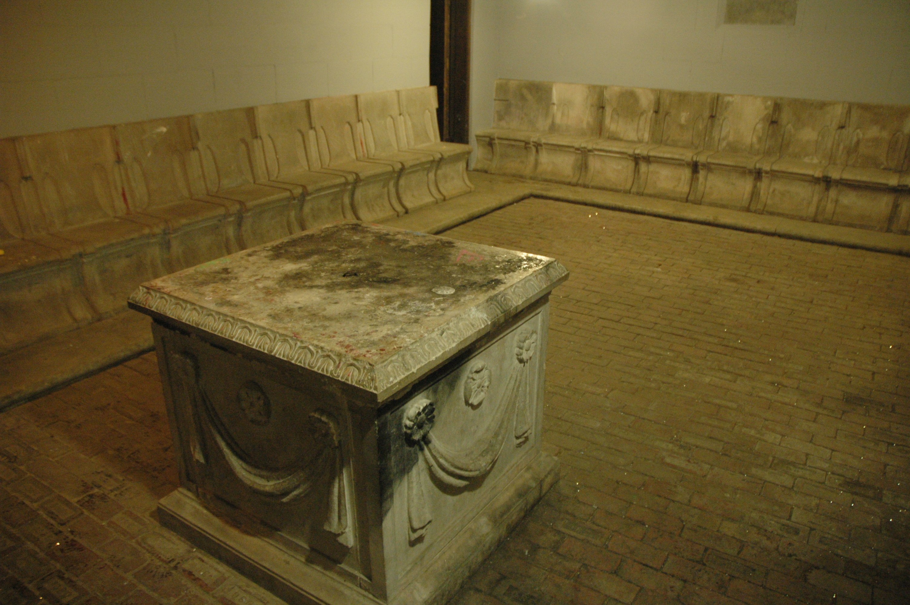 A Visit To Dartmouth S Tomb Room New Hampshire Magazine