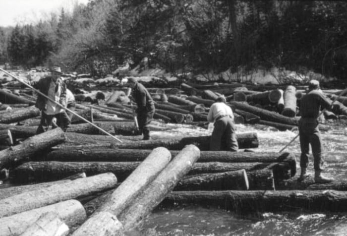 Log Jam Men Firefly Upscaler 4x Scale