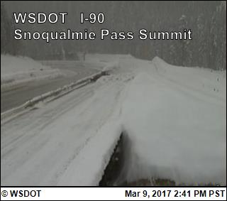 I-90 over Snoqualmie Pass closed due to weather