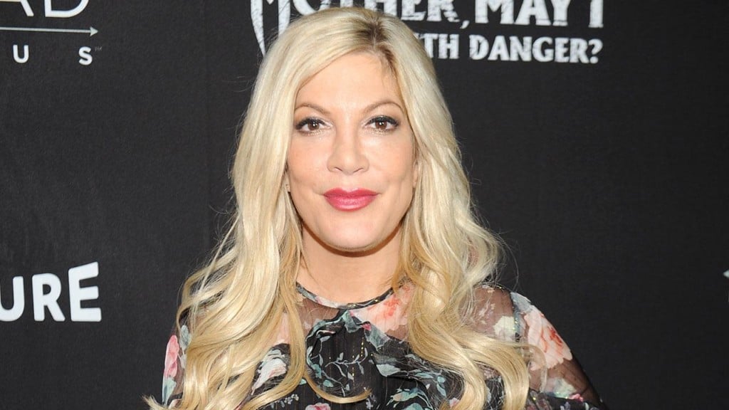 Police called to Tori Spelling’s home for mental illness check