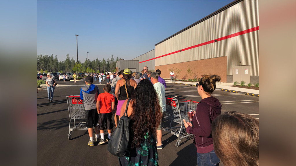 New North Spokane Costco opens to large crowds