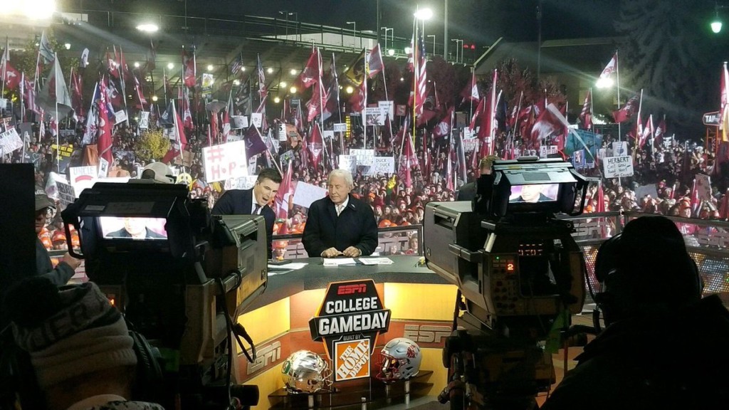 5 College Gameday signs you have to see from Pullman
