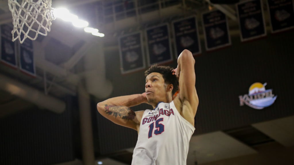 Gonzaga moves up to #3 in AP Top 25 Poll