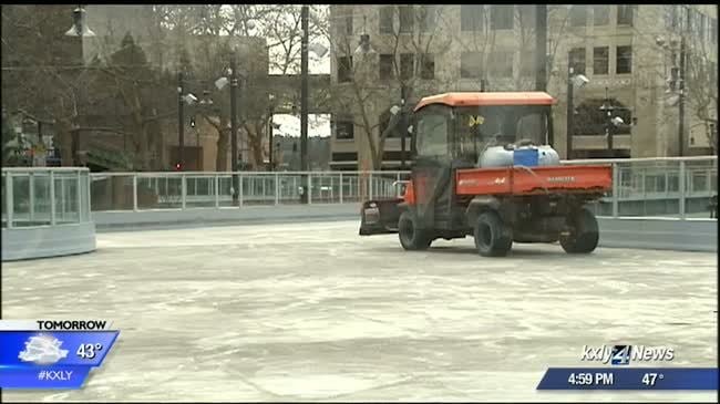 Ice ribbon to be closed for estimated three weeks