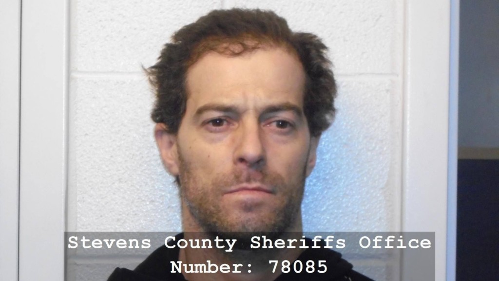 Authorities in Stevens Co. looking for man with multiple felony warrants