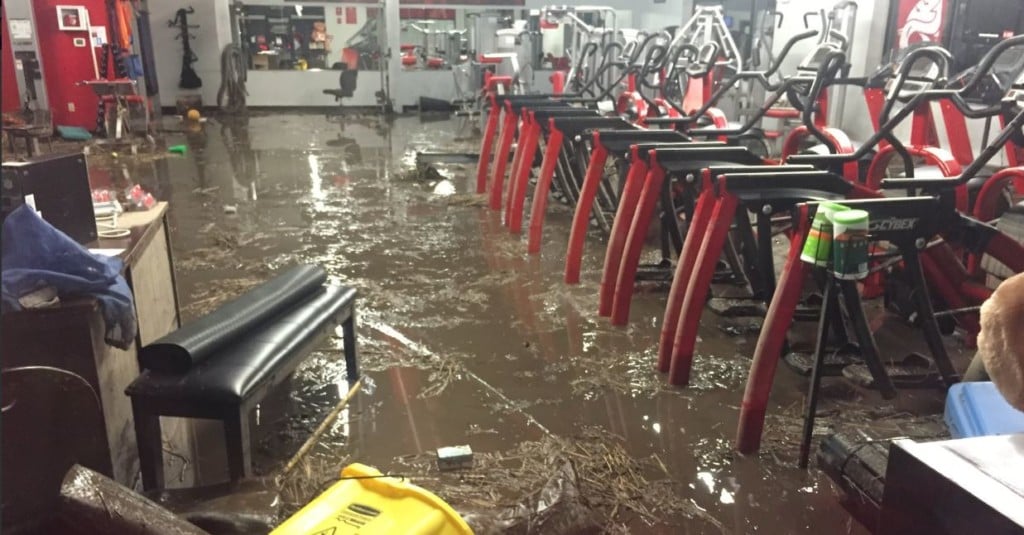 Pullman businesses left severely damaged by flood waters