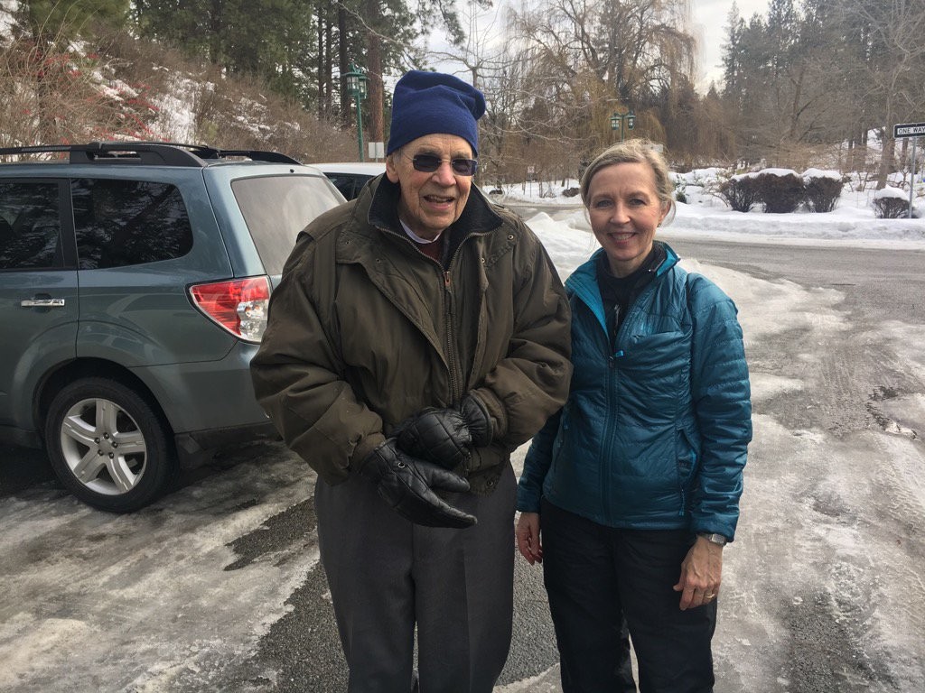 92-year-old man attempts snow shoeing for first time