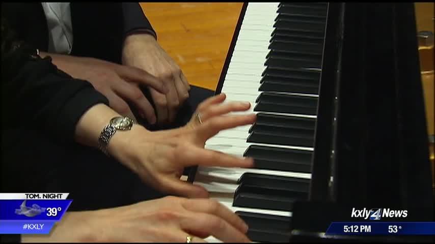 Spokane Symphony to feature a piece for four-handed piano playing this weekend