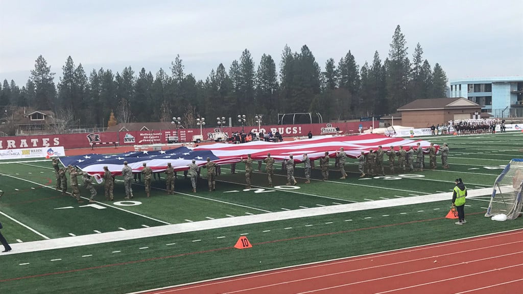 Whitworth University honors veterans during football game