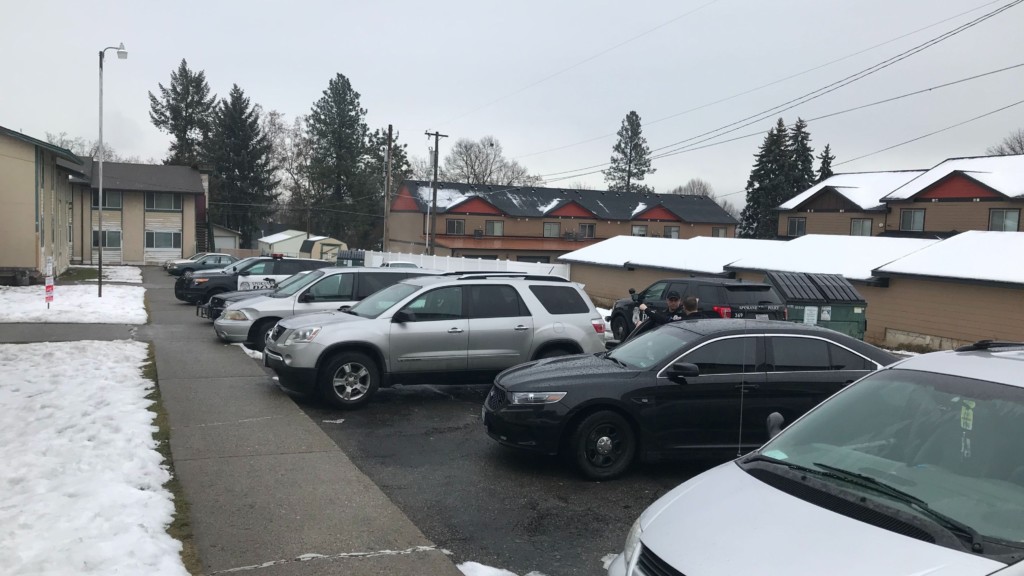 Spokane Police respond to shooting at Perry District apartment.