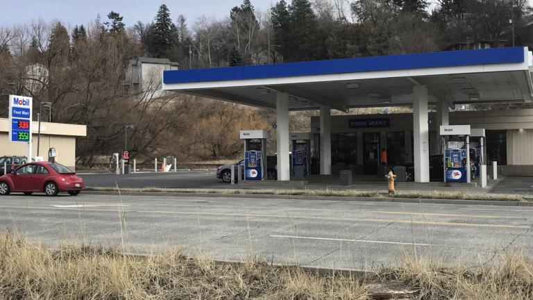 Gas station where a teen is accused of pulling a knife on another teen