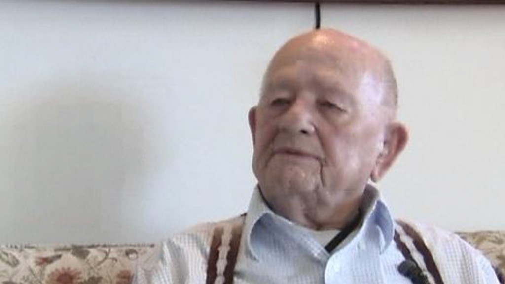 World War 2 veteran celebrates his 100th birthday