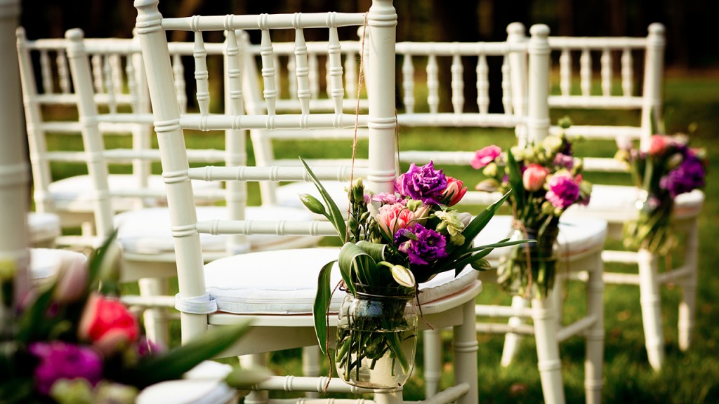 Tips for decorating chairs at your wedding