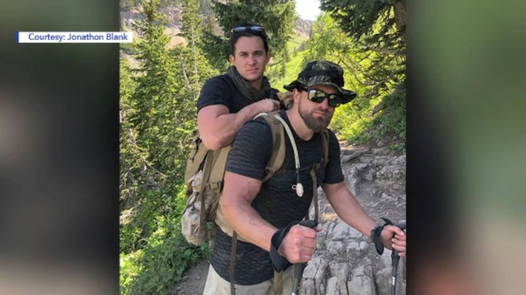 Veteran carries fellow Marine up Utah mountain