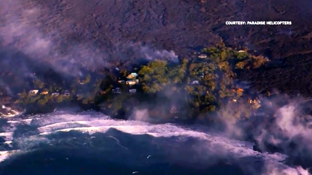 Lava fills up Hawaiian bay, destroys hundreds of homes