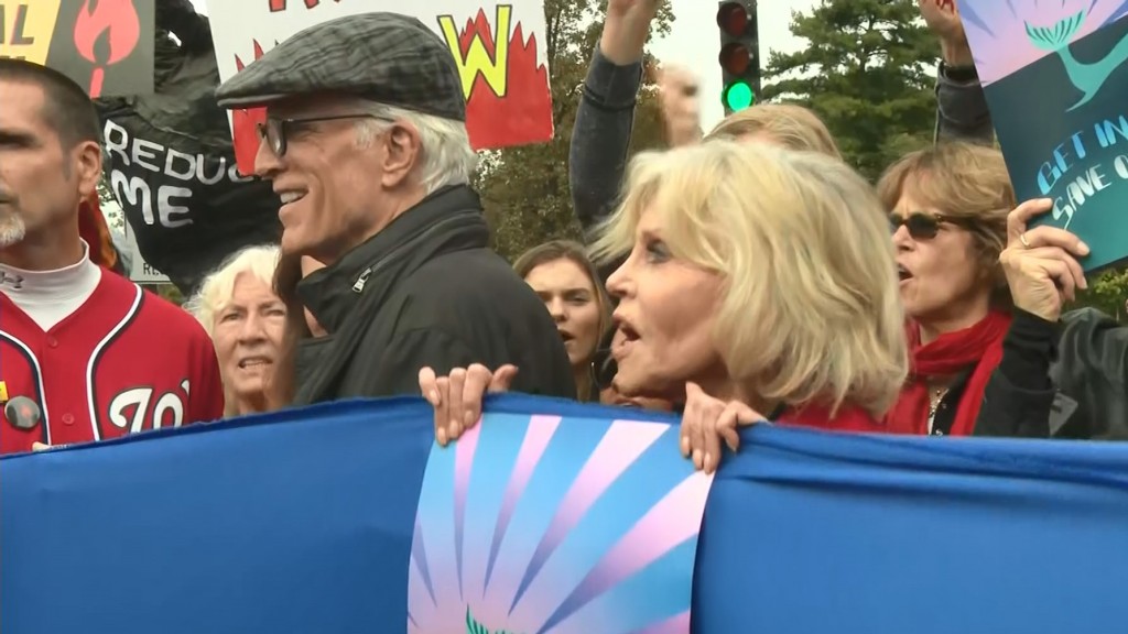 Fonda, Danson arrested in climate change protest