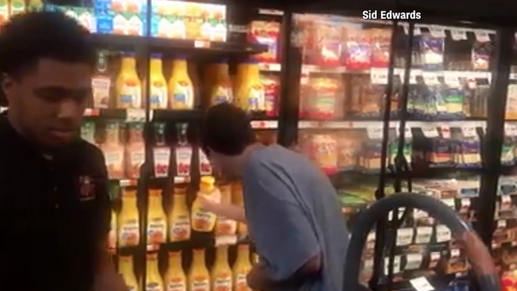 This store employee’s simple gesture meant the world to a teen with autism