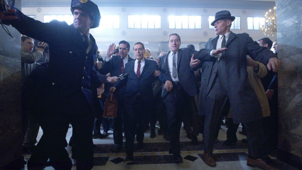 ‘The Irishman’ official trailer is mobbed up