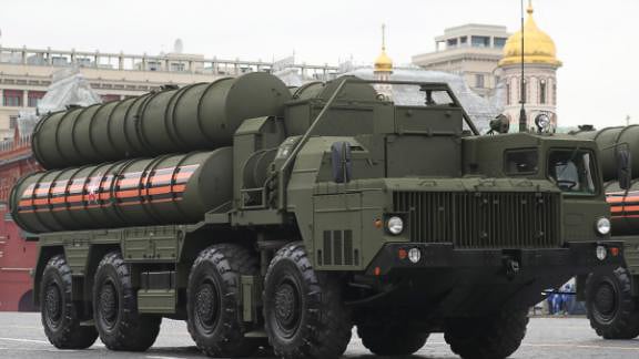 Russian S-400 missile-system equipment arrives in Turkey