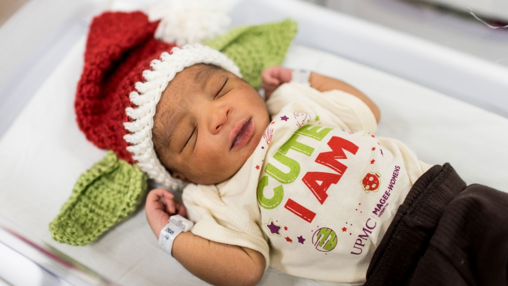Hospital dresses up newborns as festive Baby Yodas