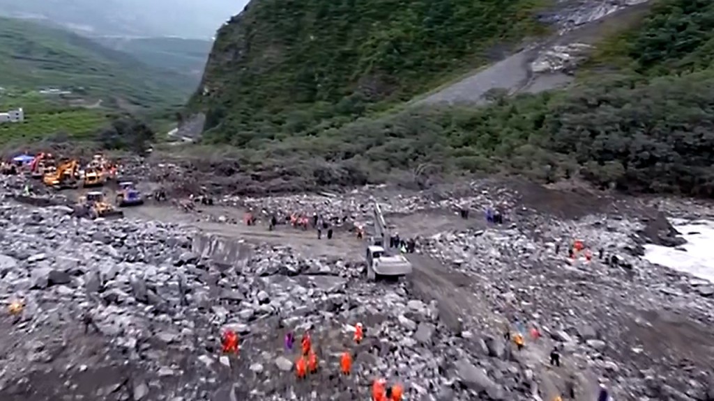 Landslide rescue called off in China
