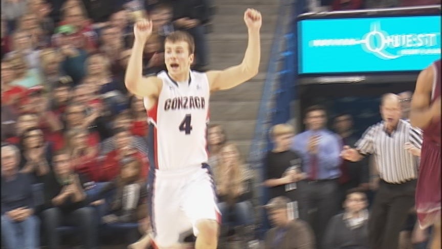 Zags hang on to beat BYU, 70-65