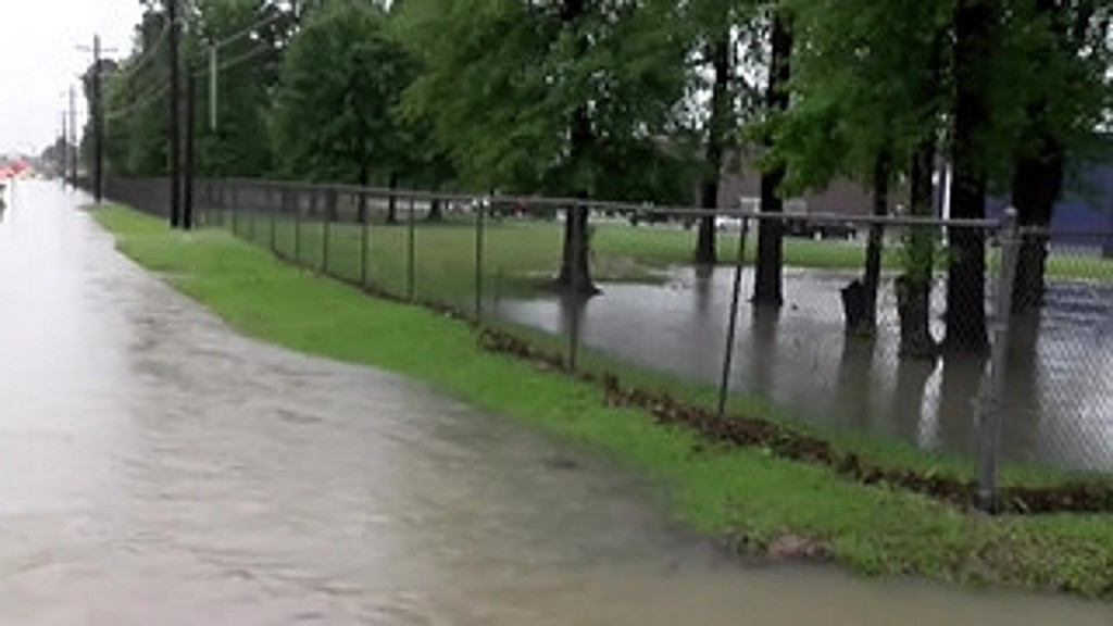 Hundreds of students stranded at flooded Texas school
