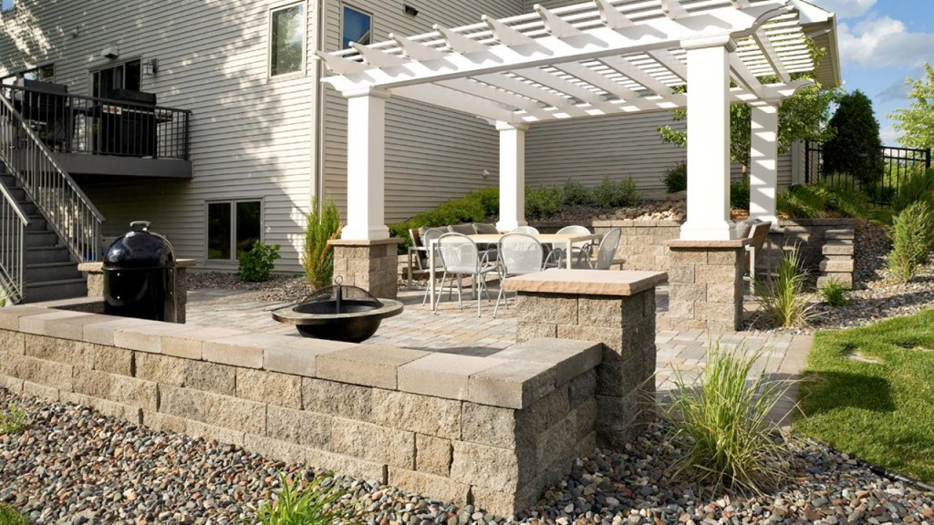 4 ways hardscapes can add value to your home