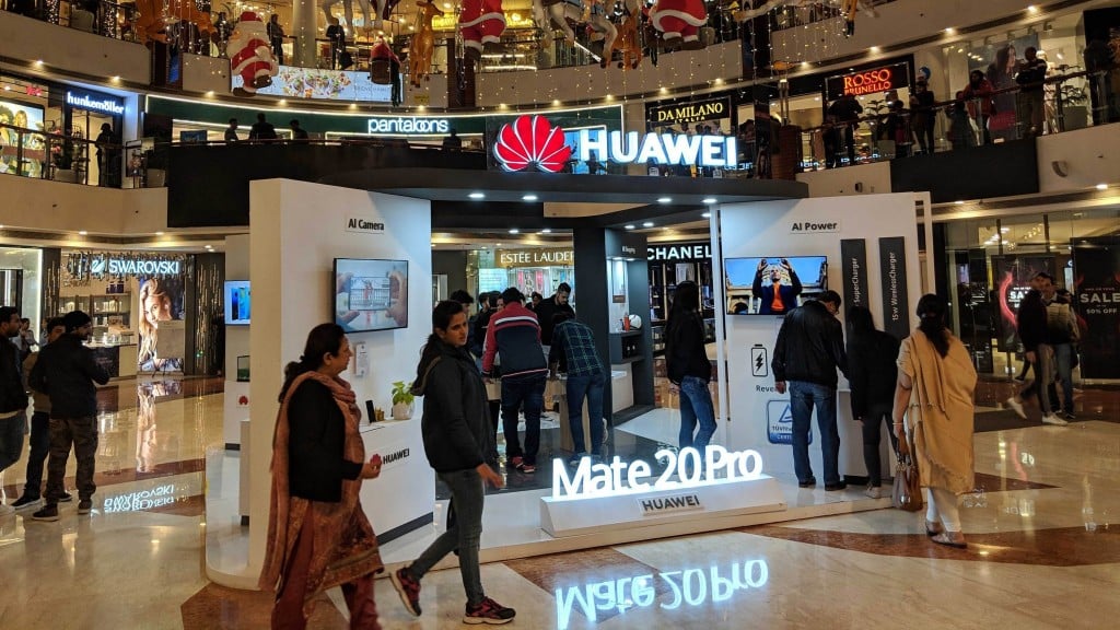 China threatens to blacklist foreign companies after Huawei ban