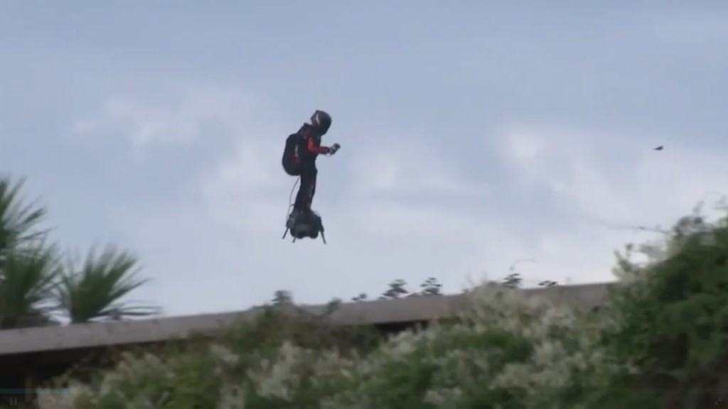 French inventor makes ‘beautiful’ flight across Channel on hoverboard