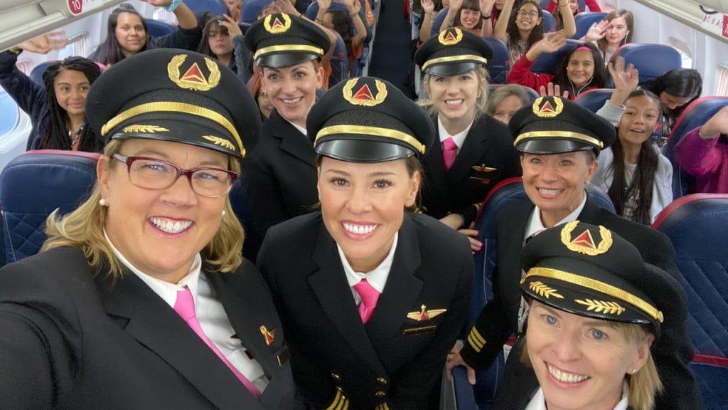 All-female crew flies girls to NASA to learn about aviation careers