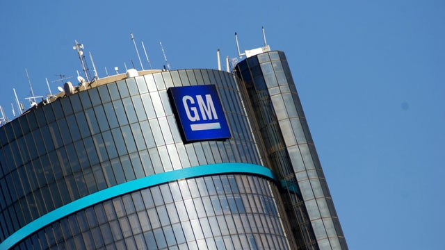GM offers buyouts to 18,000 employees
