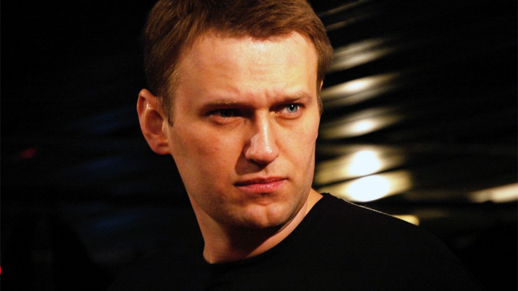 Kremlin critic Alexey Navalny barred from entering presidential race