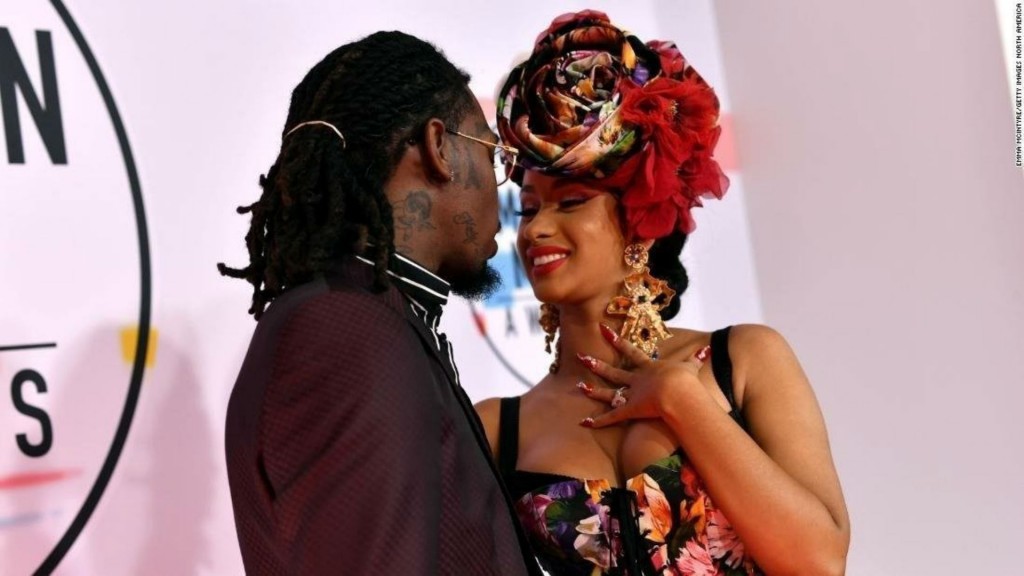 Offset interrupted Cardi B on stage and she was not having it