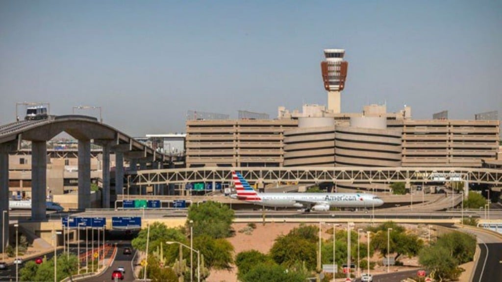Checkpoints reopen at Phoenix Sky Harbor after suspicious item found