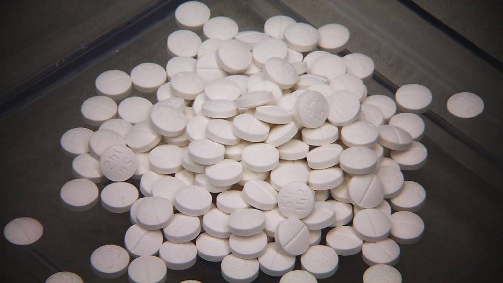 Study: Incarceration, falling incomes may play role in opioid epidemic