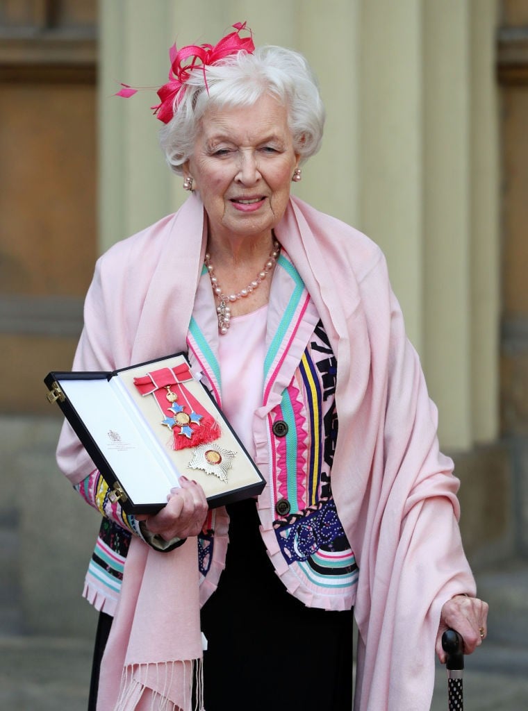 ‘Absolutely Fabulous’ actress Dame June Whitfield dies at 93