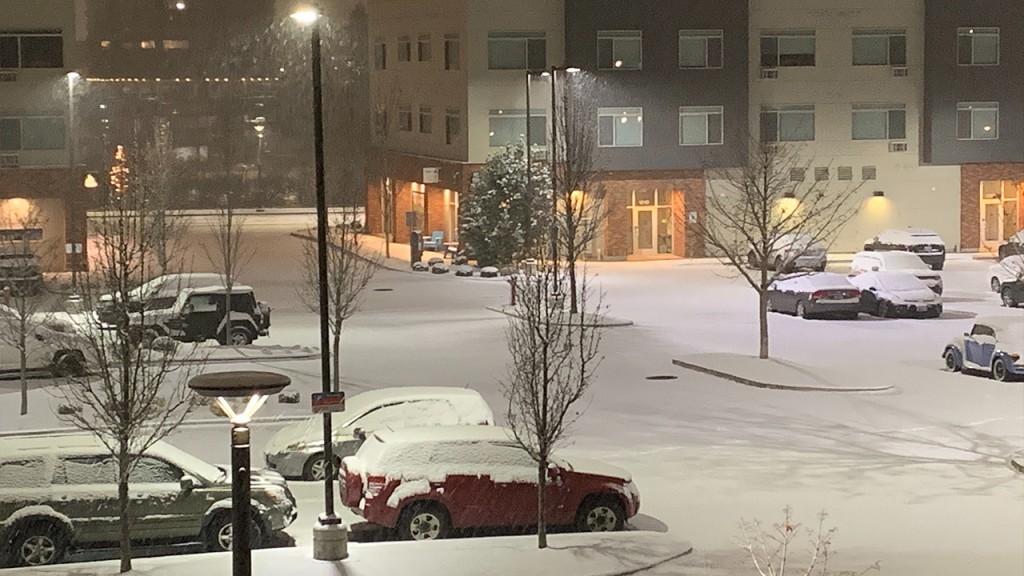 PHOTOS: Spokane wakes up to 2 inches of snow