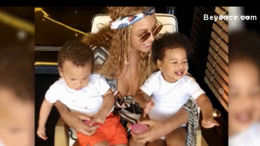 Beyoncé posts new photo of twins