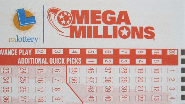 20-year-old Florida man claims $450 million lottery jackpot