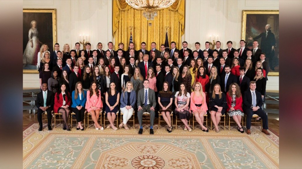 White House’s new intern class criticized for lack of diversity
