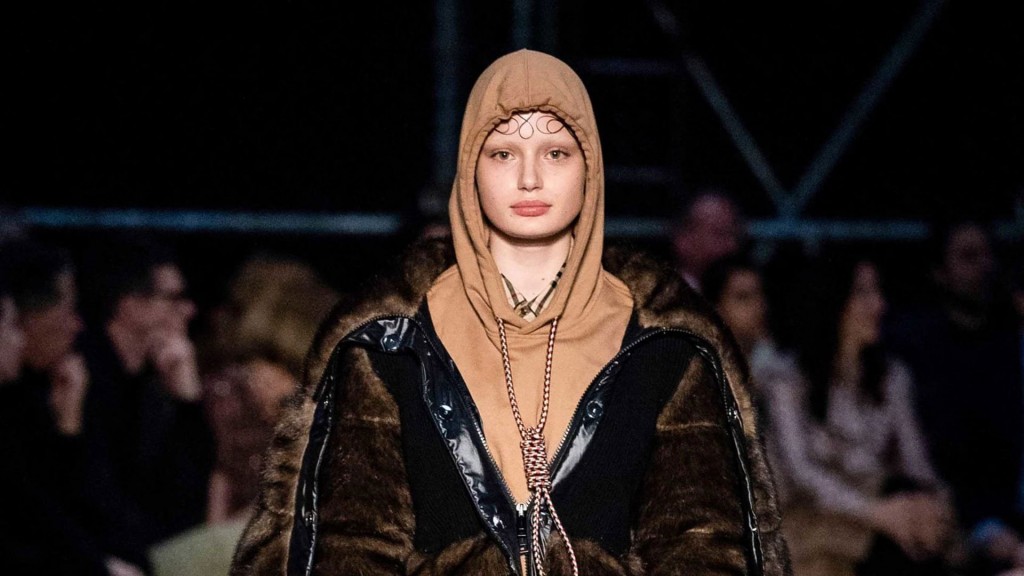 Burberry apologizes for hoodie with noose around neck