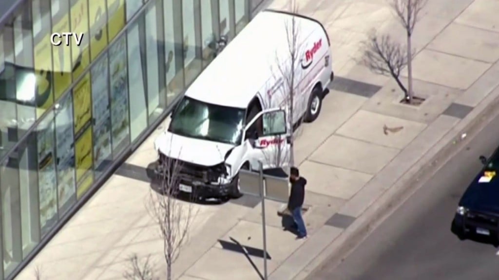 Accused Toronto van driver appears to praise US mass killer