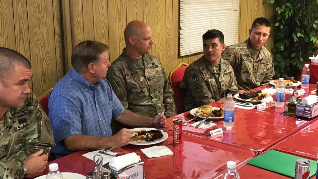 Sens. Warren, Graham wrap up Iraq visit by meeting with US troops
