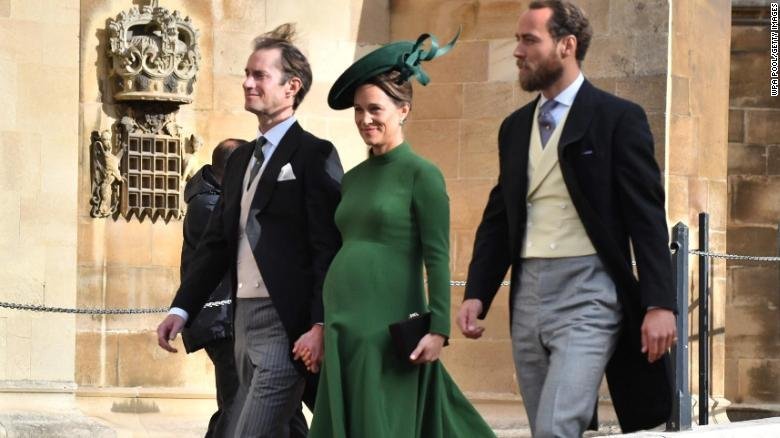 Pippa Middleton gives birth to a baby boy