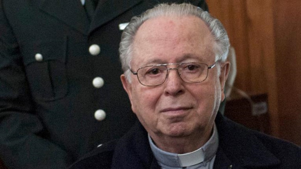 Pope defrocks Chilean priest in sex abuse scandal