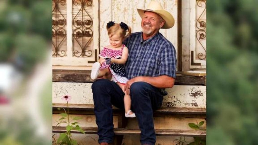 Purple Heart recipient dies after saving granddaughter from explosion
