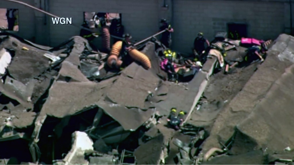 Chicago water plant collapses after explosion, injuring 10