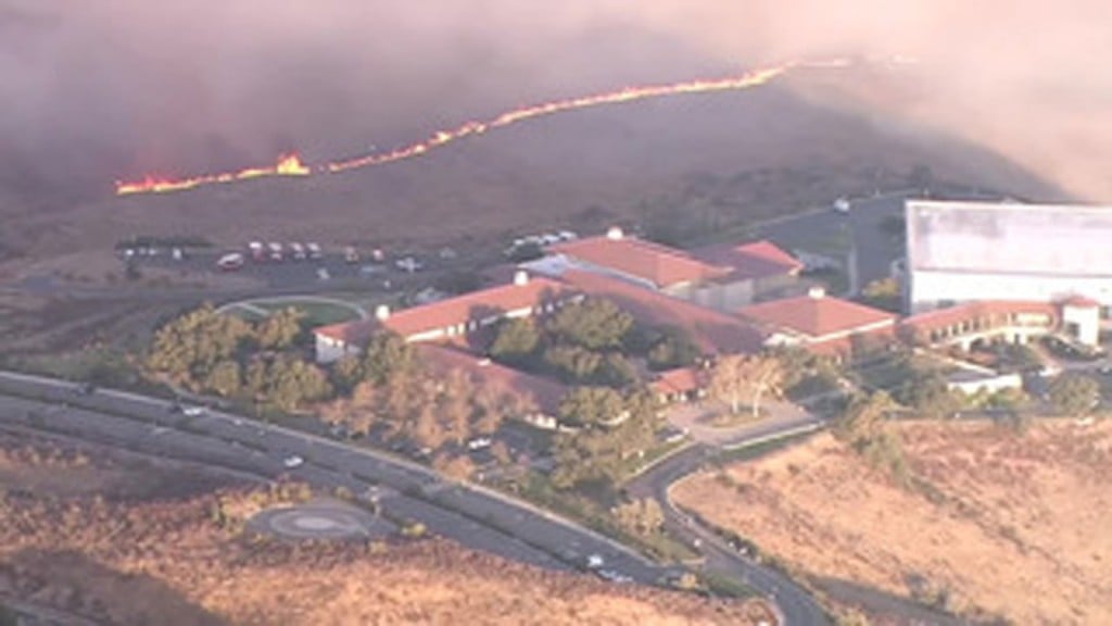California wildfire nears Reagan Library