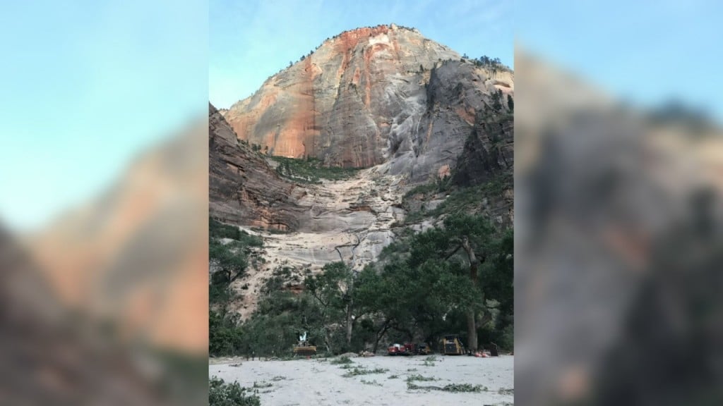 Rock breaks off mountain in Zion National Park, injures 3